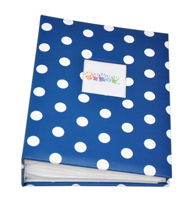 Album na 100 zdjęć do wsuwania w rozmiarze 13x18 cm - 13x18/100 DOTS - Granatowy