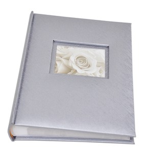 Album na zdjęcia na 100 zdjęć w rozmiarze 15x21 cm LOVE SILVER - Srebrny